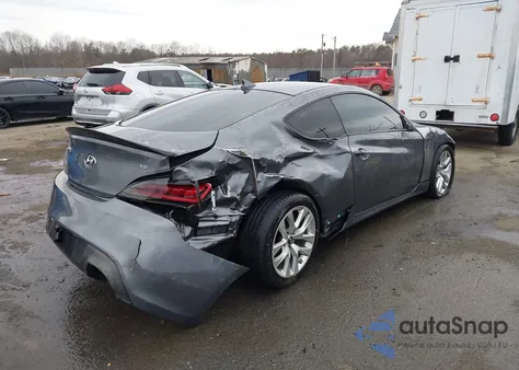 2016 Hyundai Genesis 3.8 Base z USA, uszkodzony, nr VIN KMHHT6KJ6GU134237